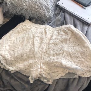 Lace patterned shorts